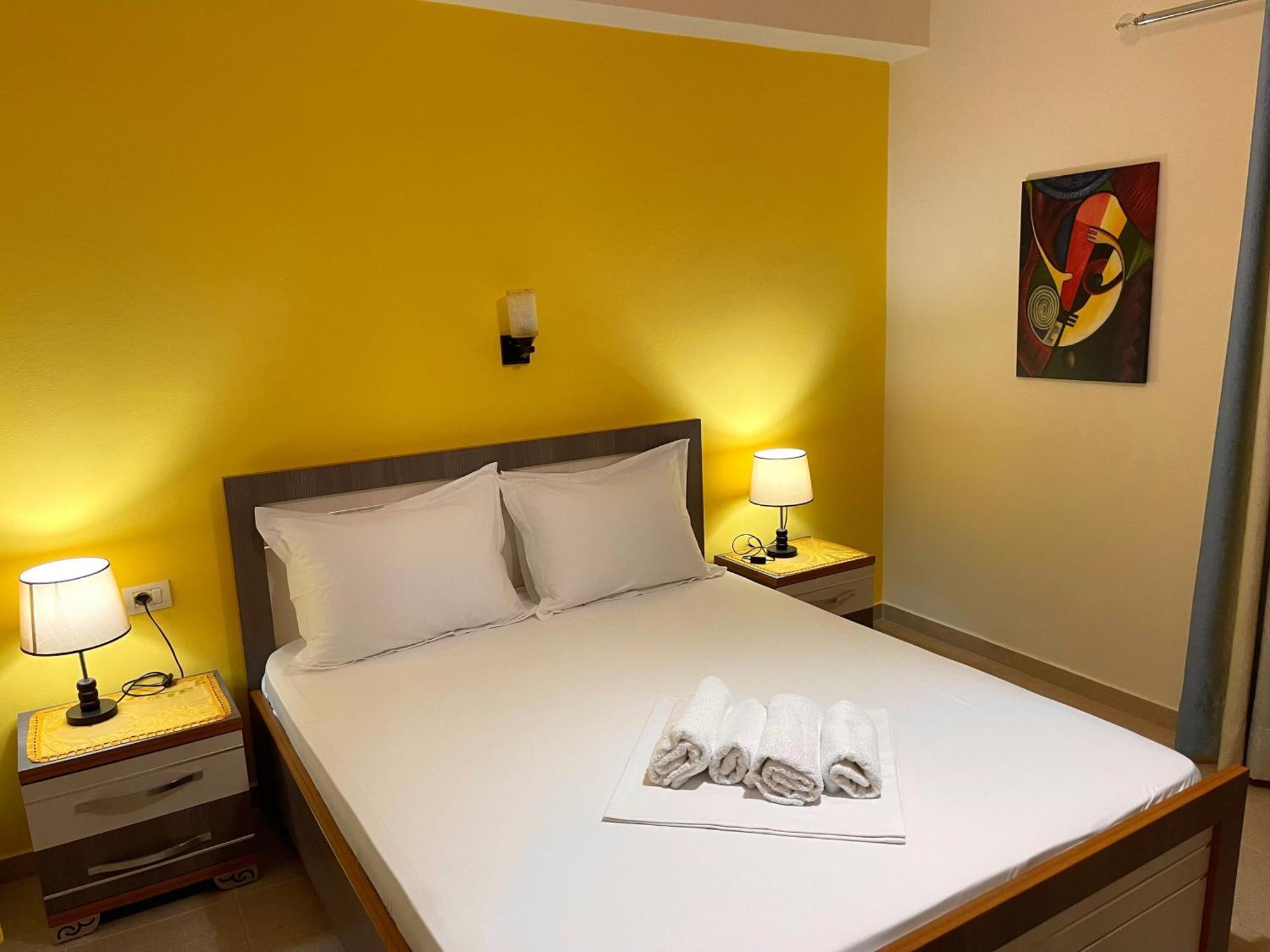 Melina Apartments Sarande Exterior photo