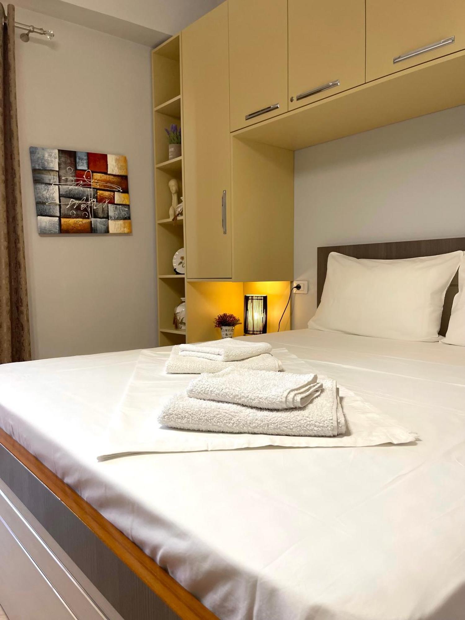 Melina Apartments Sarande Exterior photo